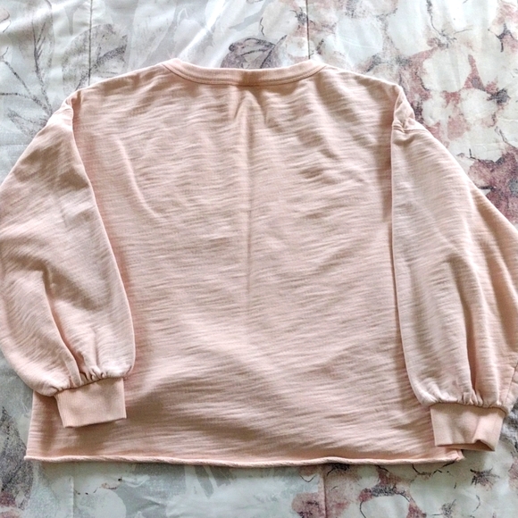 Cropped Sweatshirt - Picture 2 of 3